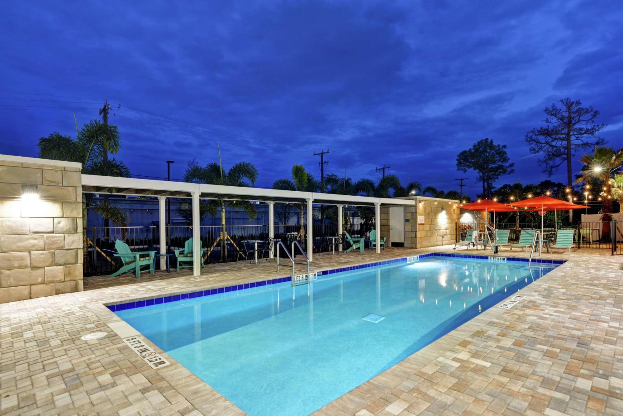 Home2 Suites By Hilton Daytona Beach Speedway Buitenkant foto